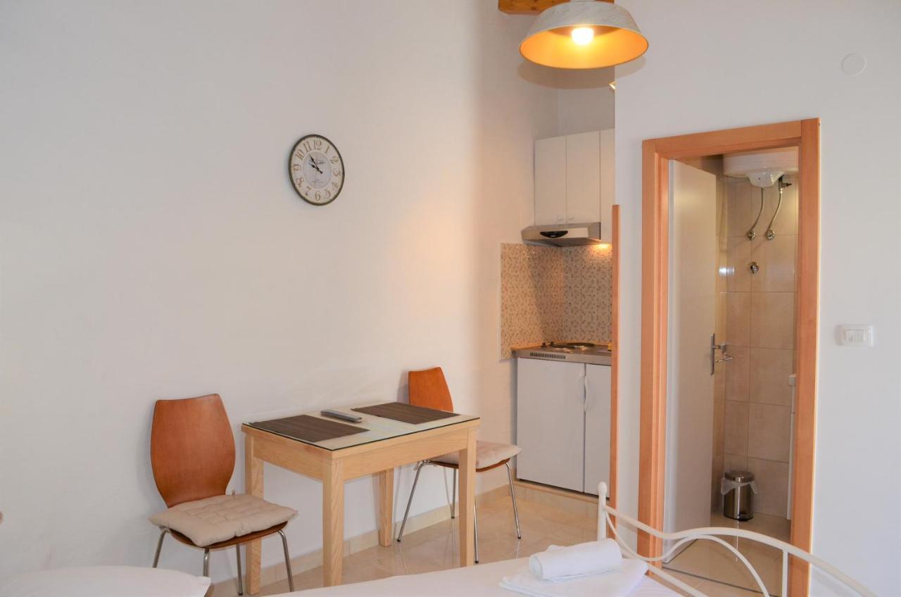 Apartman Romana トロギール エクステリア 写真